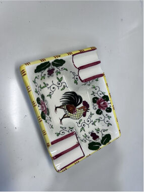 Vintage Early Provincial Ucagco Rooster And Rooster Ashtray